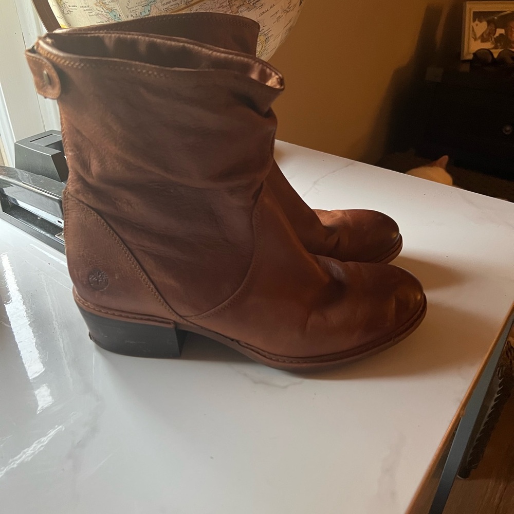 Timberland Brown Leather Ankle Booties with Stacked Heel